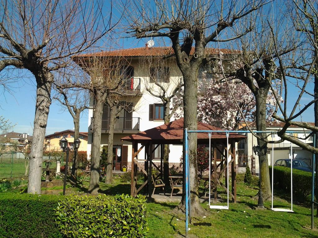B&B Le Camelie Bareggio Exteriér fotografie