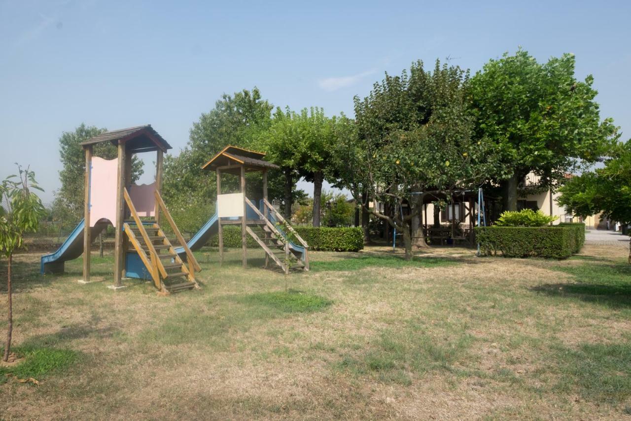 B&B Le Camelie Bareggio Exteriér fotografie